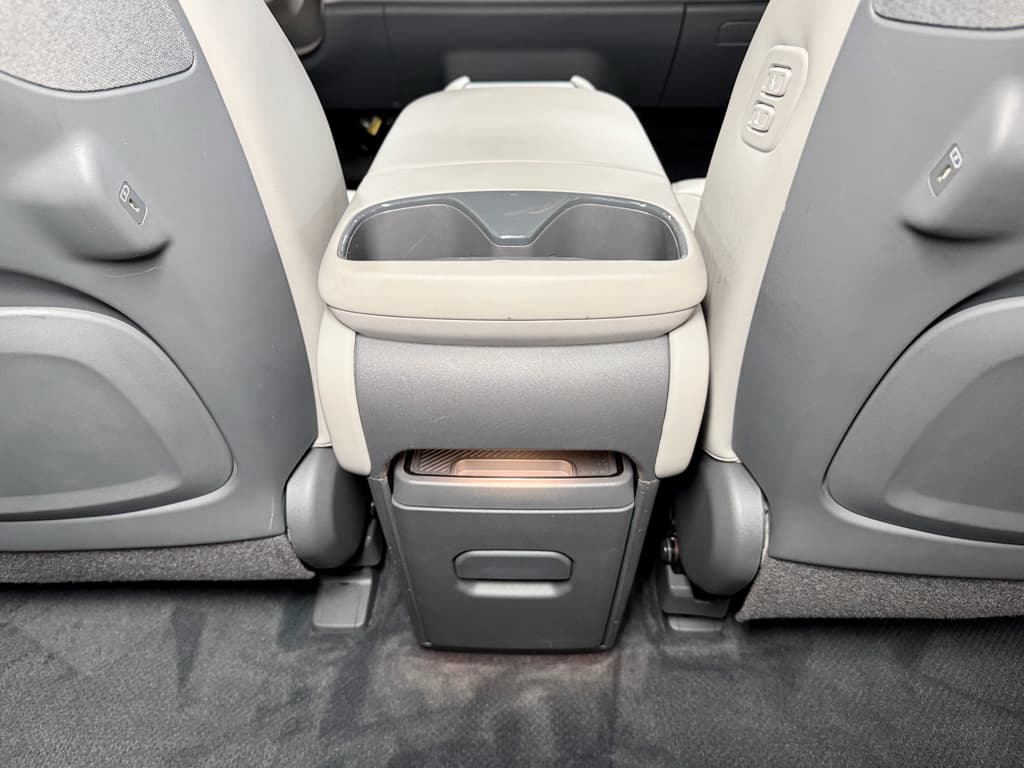 2024 Kia EV9 view 22