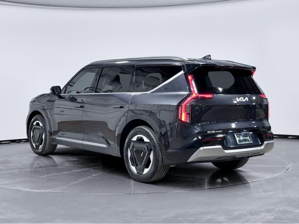 2024 Kia EV9 view 2