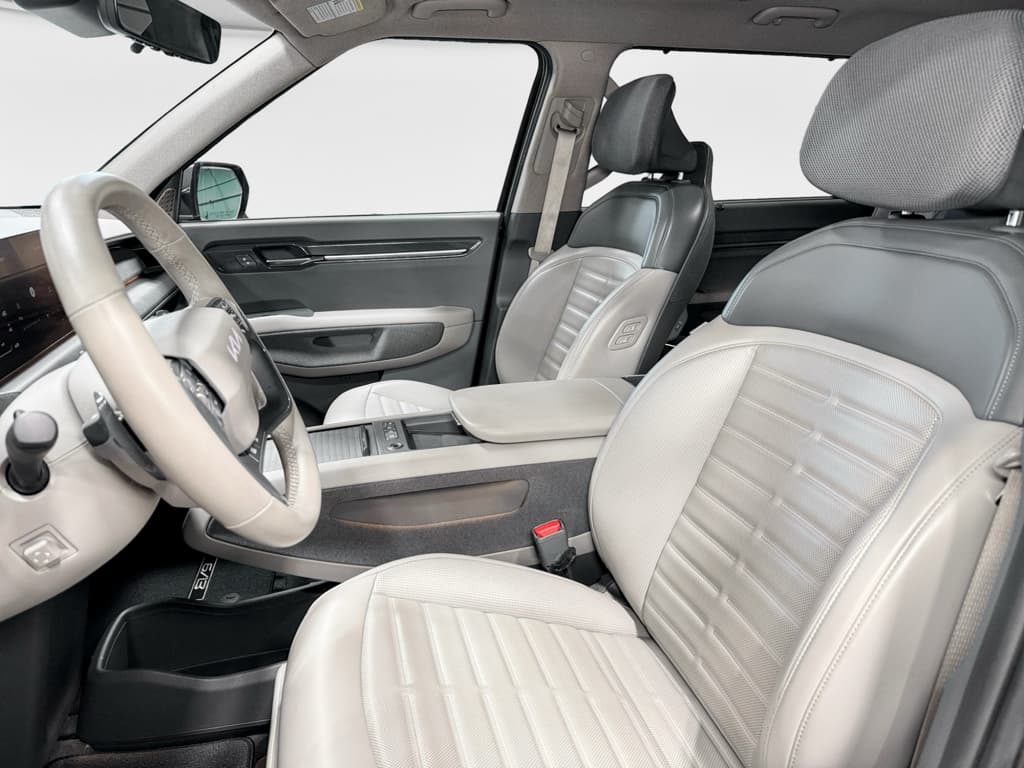 2024 Kia EV9 view 18