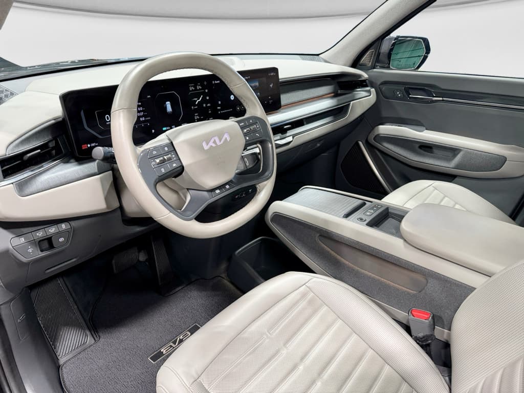 2024 Kia EV9 view 19