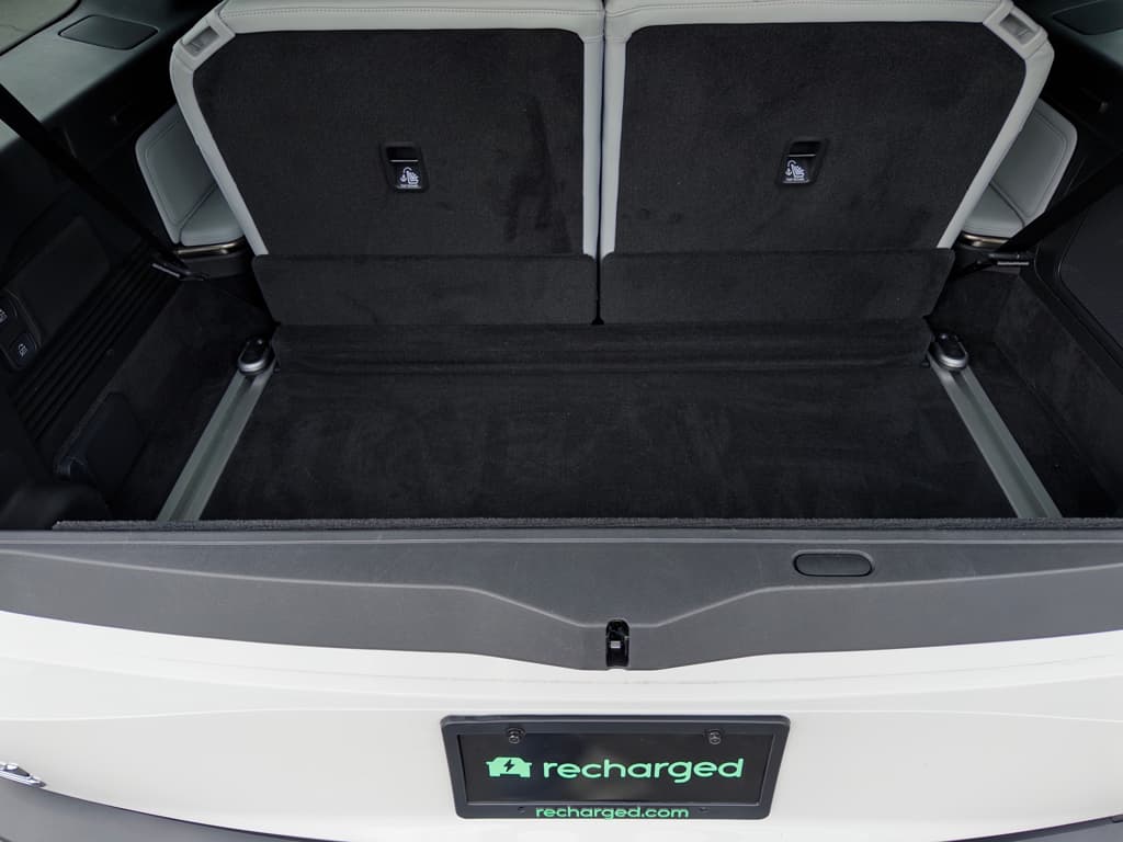 2024 Rivian R1S view 27