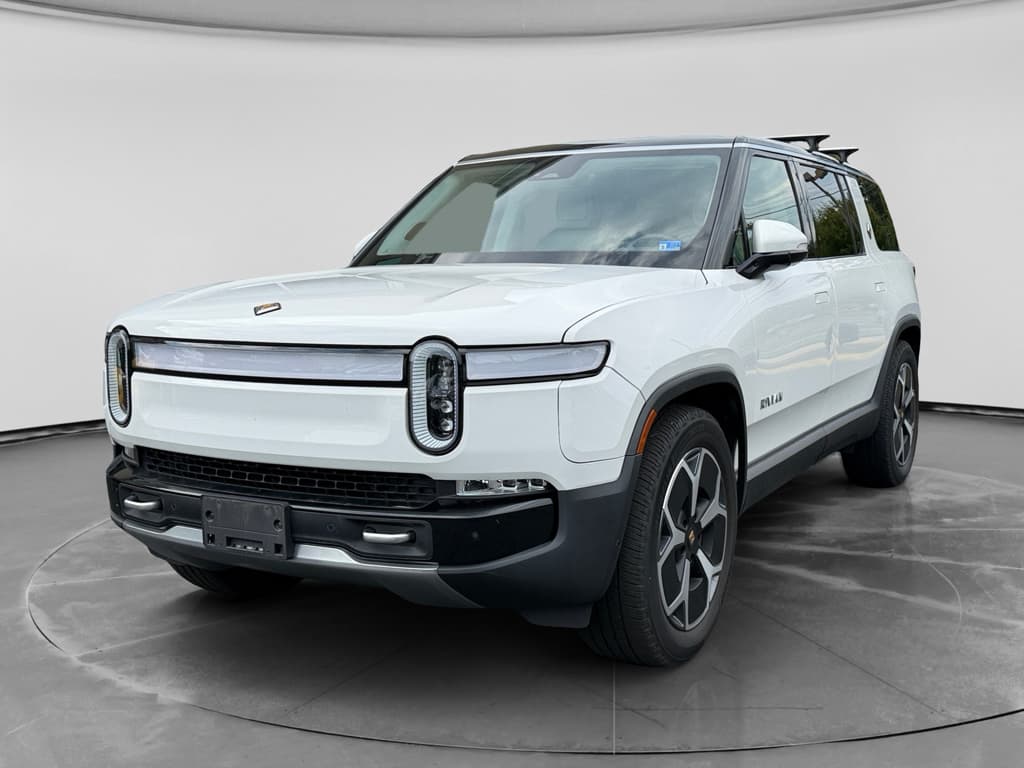 2024 Rivian R1S