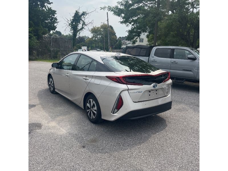2017 Toyota Prius Prime view 2