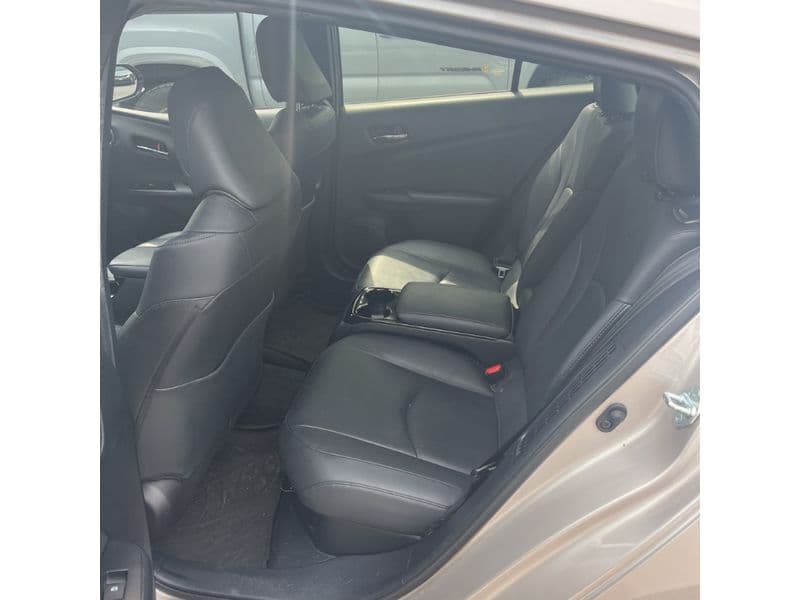 2017 Toyota Prius Prime view 6