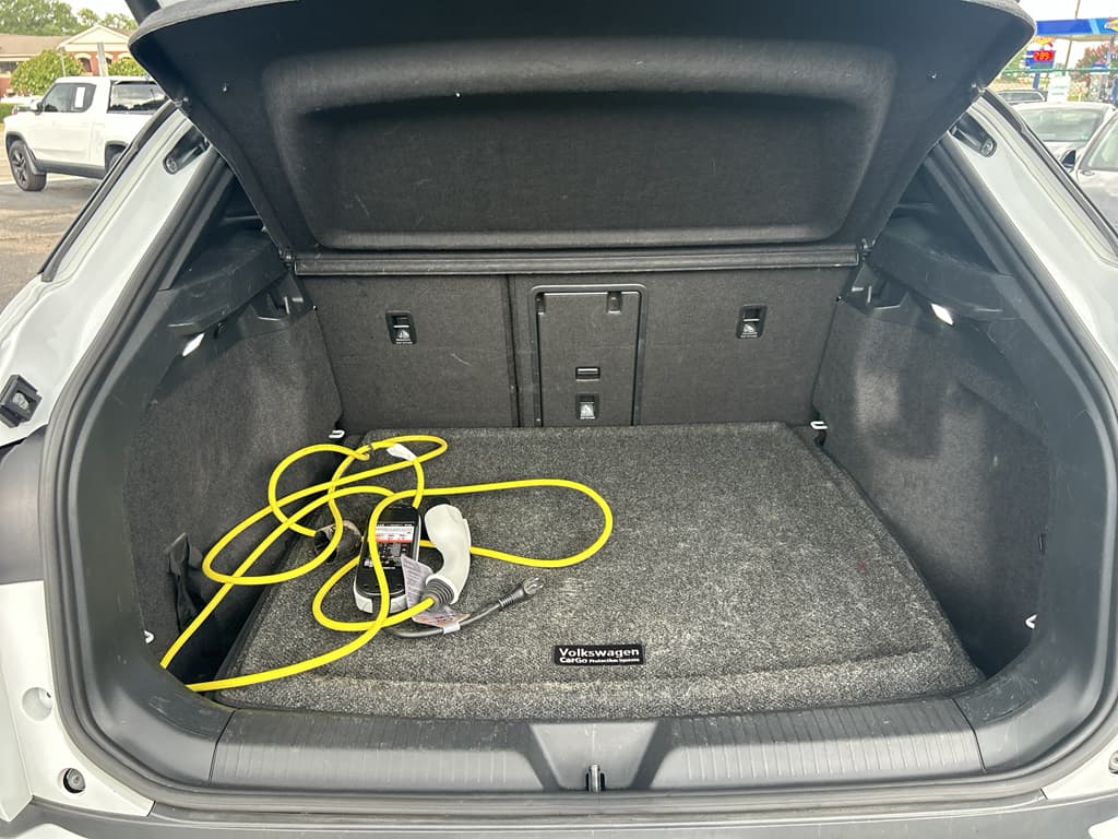 2021 Volkswagen ID.4 view 19