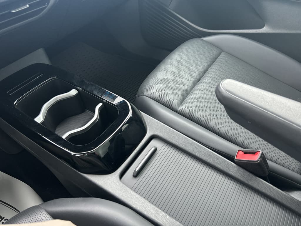 2021 Volkswagen ID.4 view 15