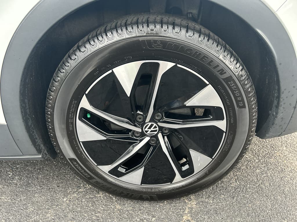 2021 Volkswagen ID.4 view 28