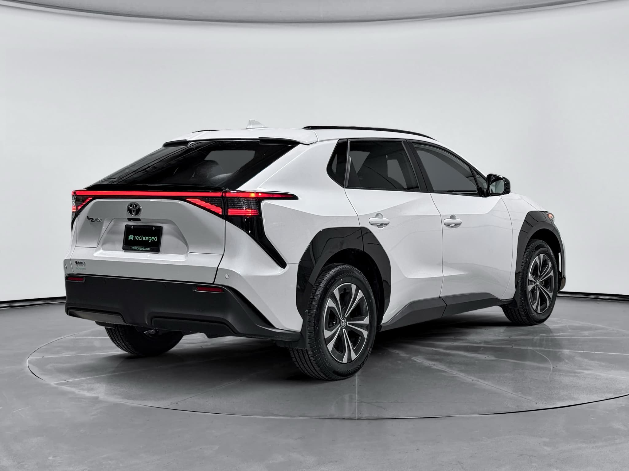 2024 Toyota bZ4X view 3