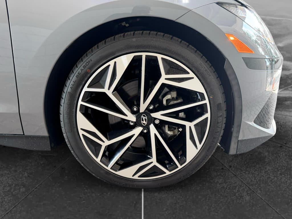 2023 Hyundai IONIQ 6 view 35