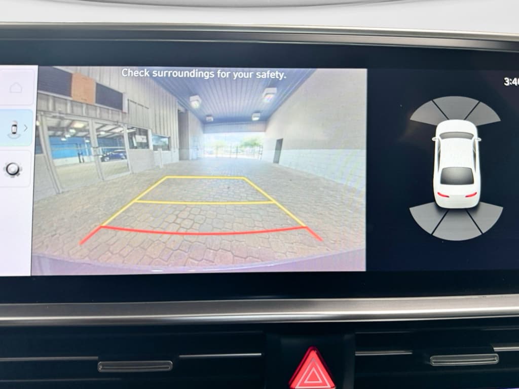2023 Hyundai IONIQ 6 view 13