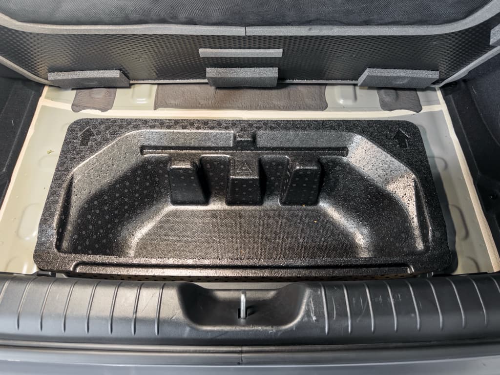 2023 Hyundai IONIQ 6 view 26