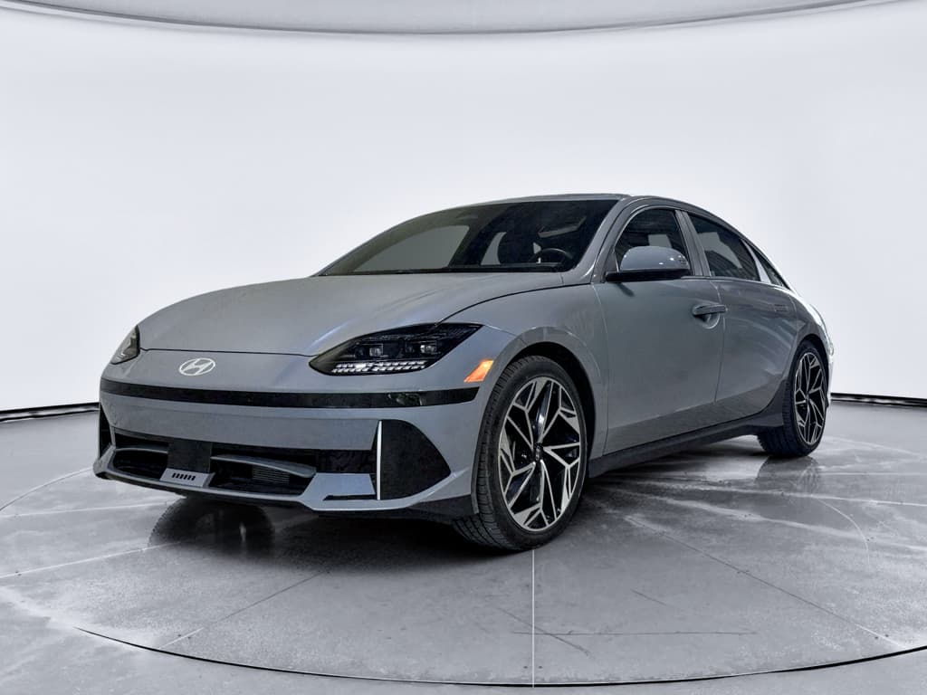 2023 Hyundai IONIQ 6 view 1