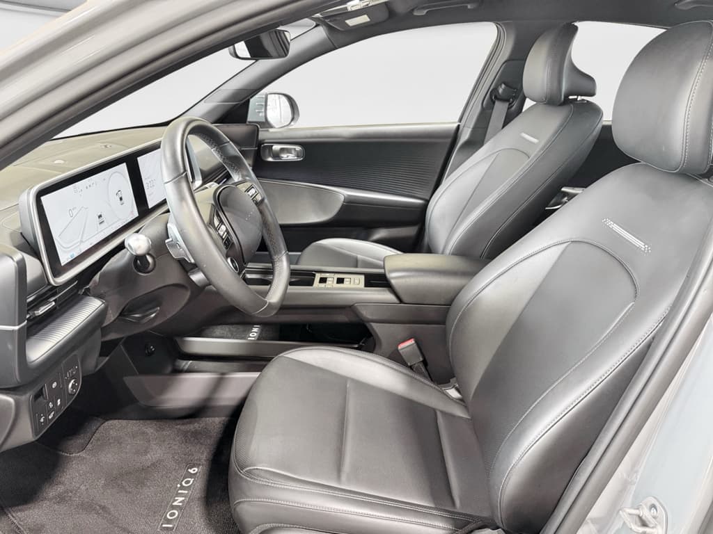 2023 Hyundai IONIQ 6 view 16