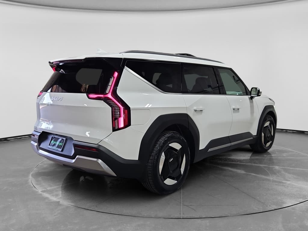 2024 Kia EV9 view 3