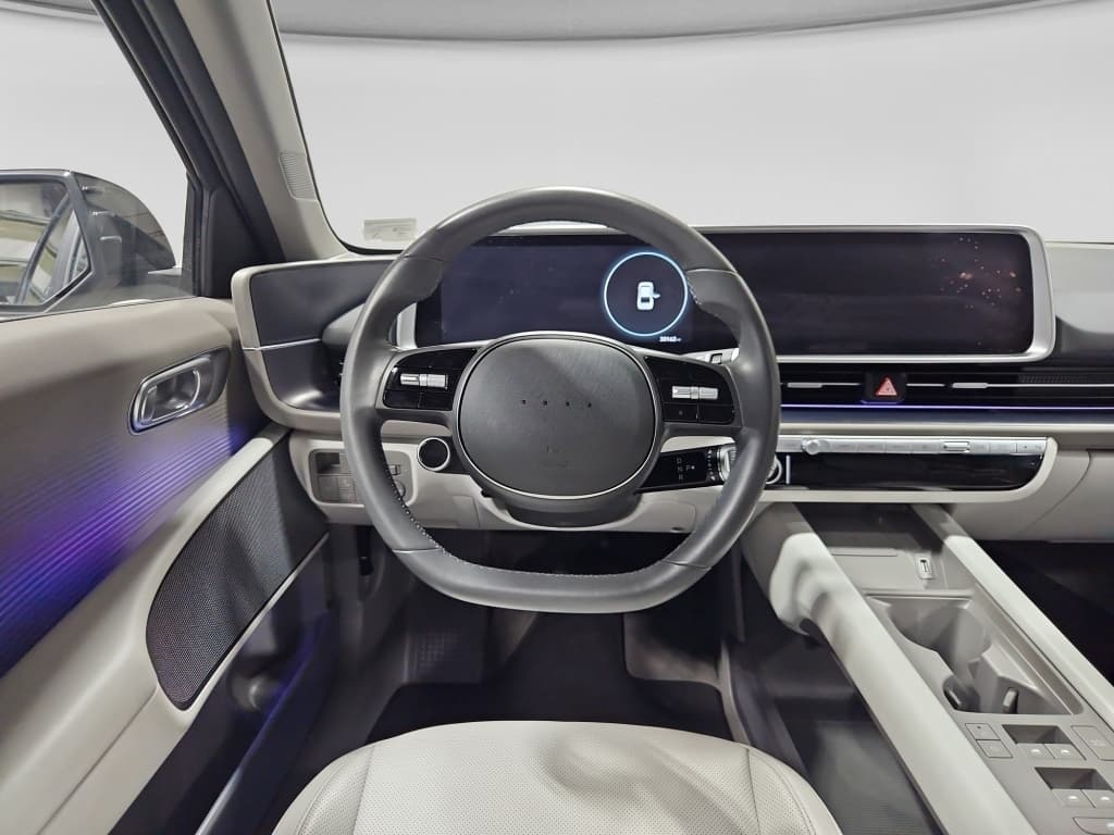 2023 Hyundai IONIQ 6 view 7