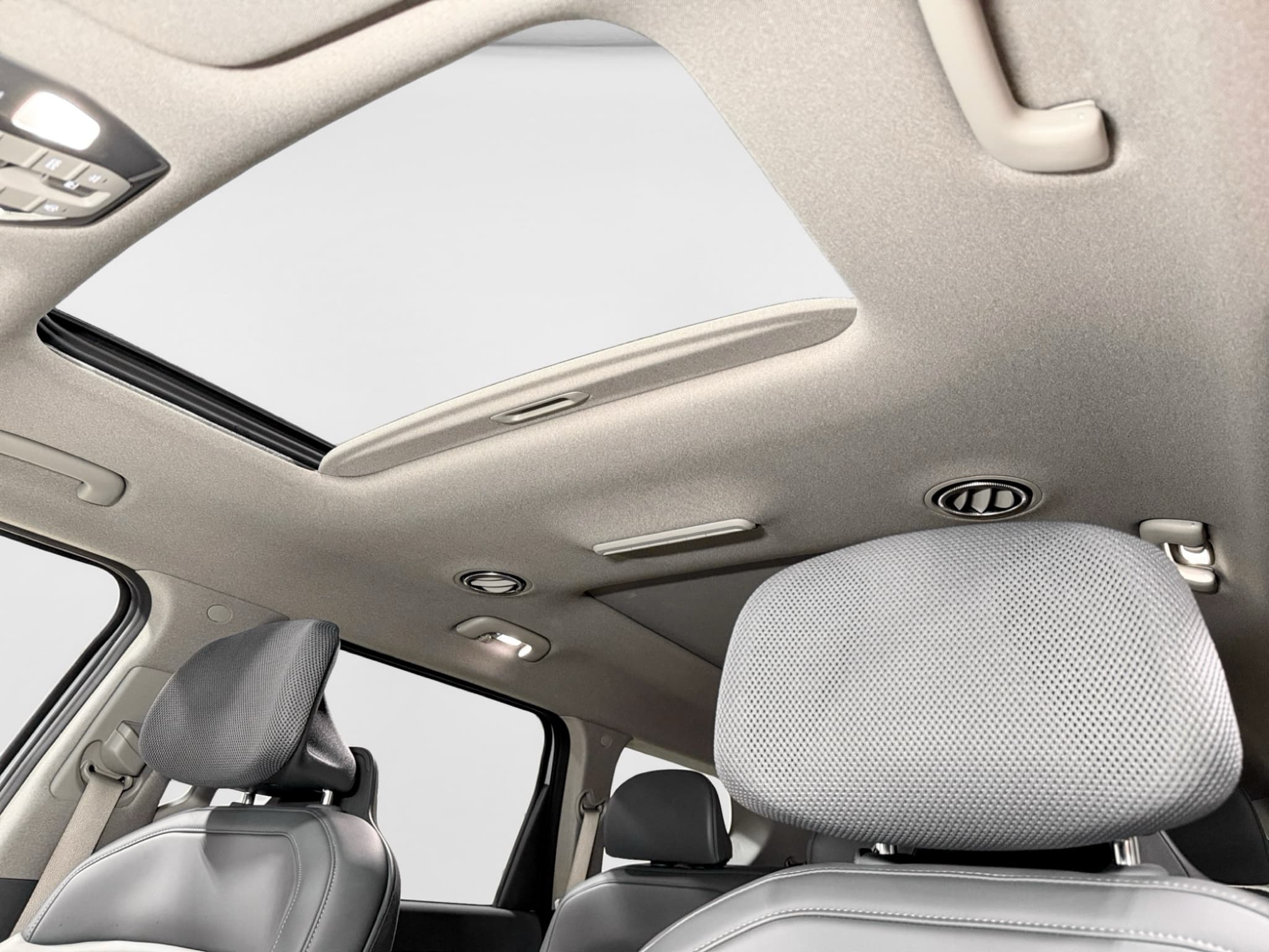 2024 Kia EV9 view 26