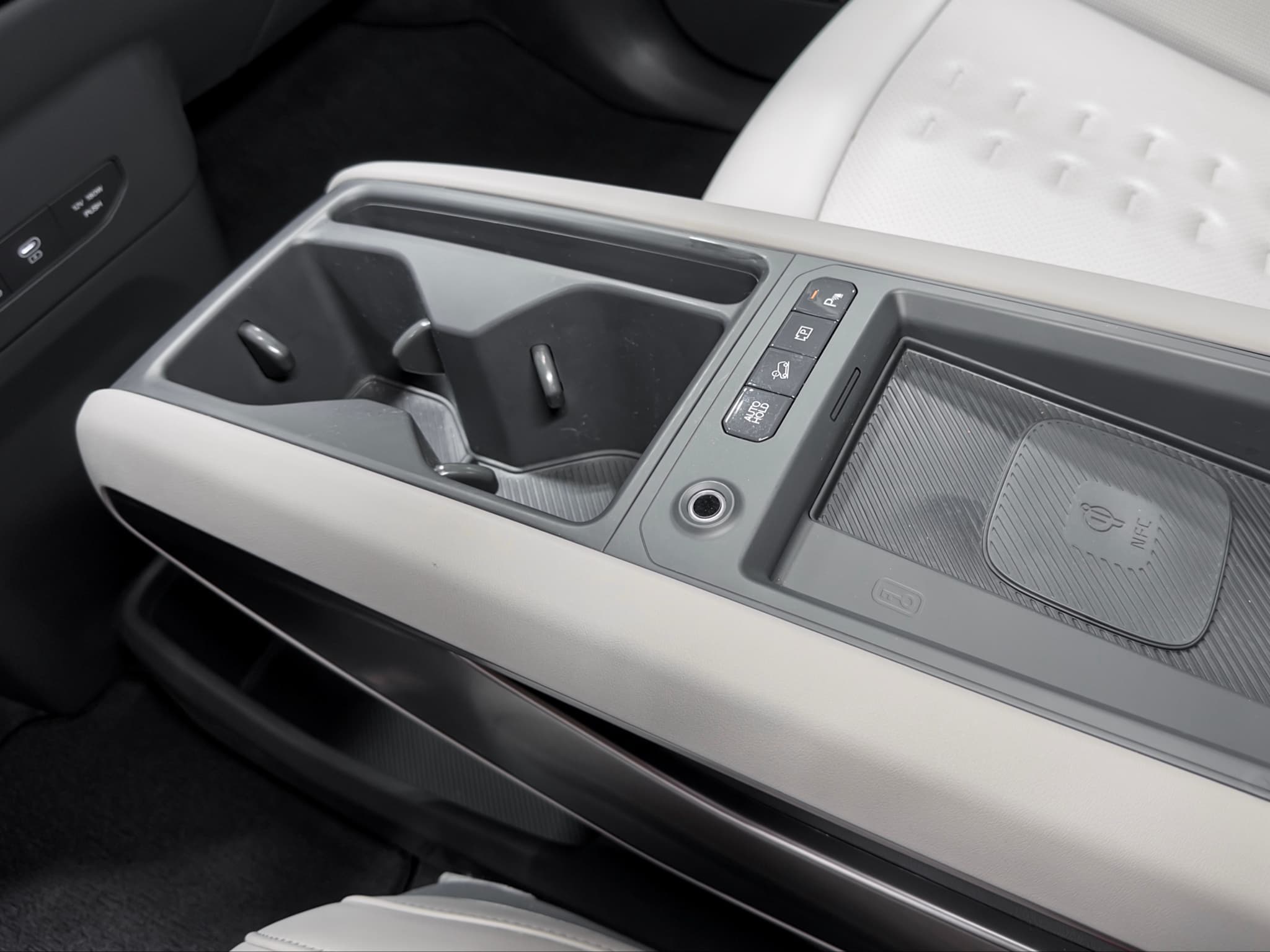 2024 Kia EV9 view 20