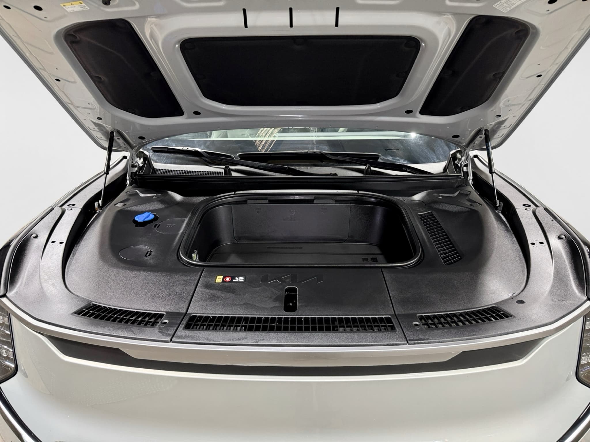 2024 Kia EV9 view 27