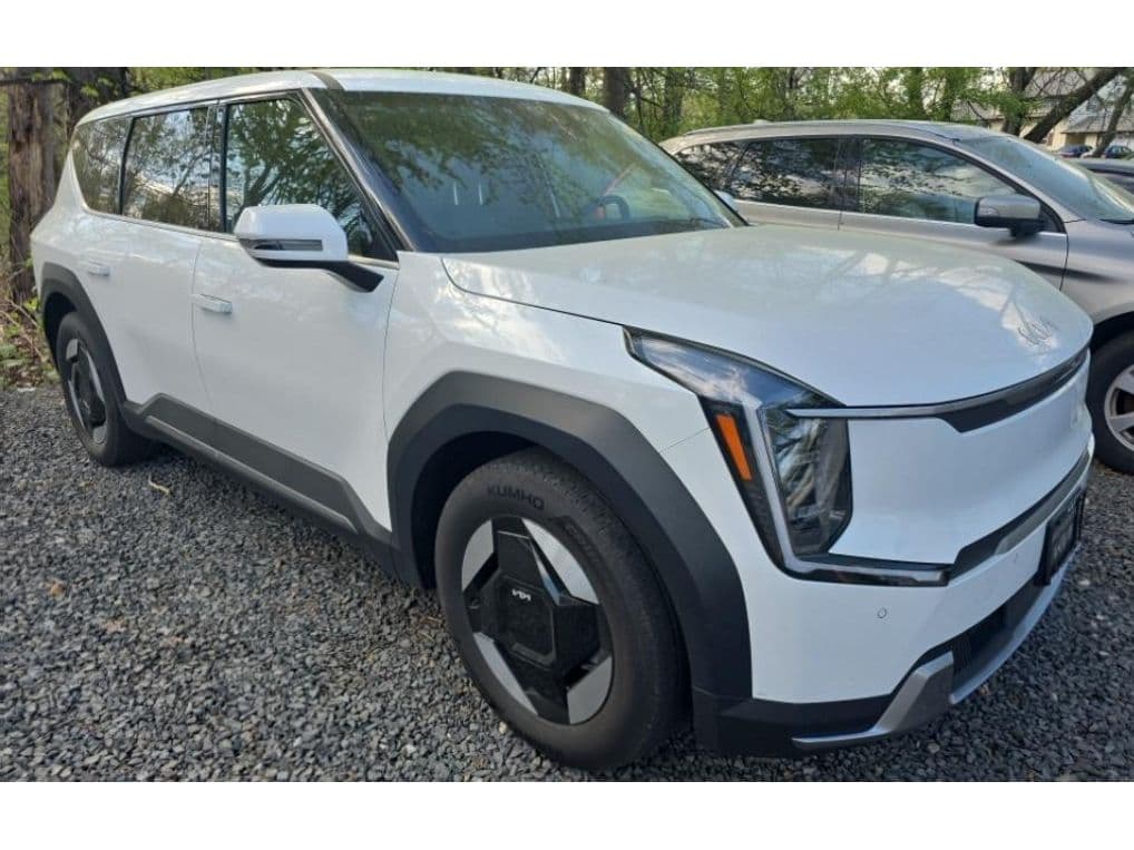 2024 Kia EV9 view 2