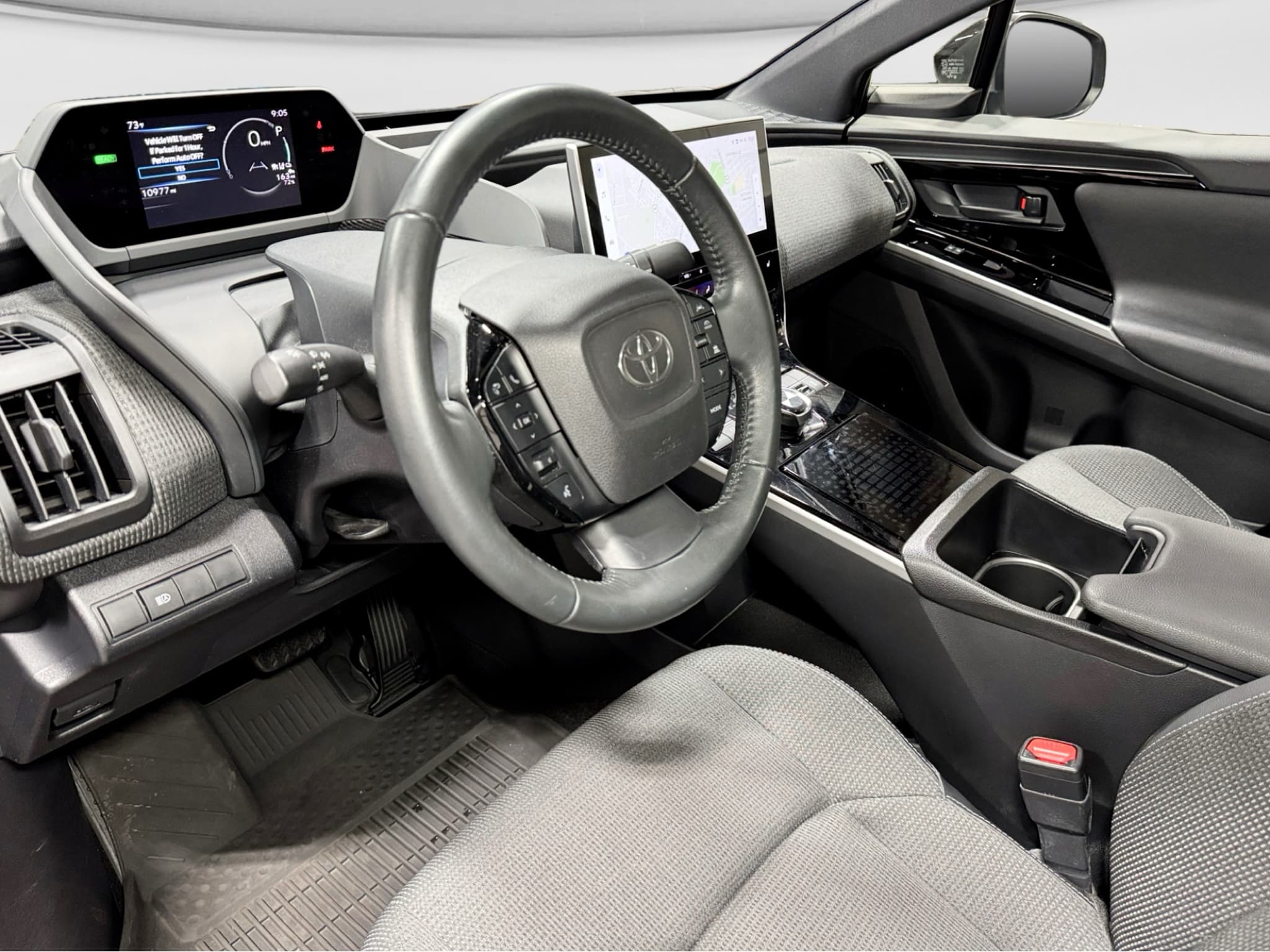 2023 Toyota bZ4X view 16