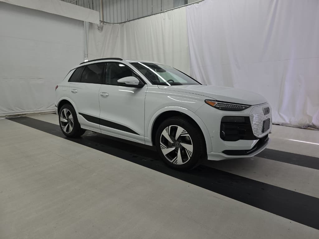 2025 Audi Q6 e-tron view 2