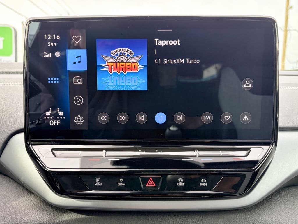 2023 Volkswagen ID.4 view 12