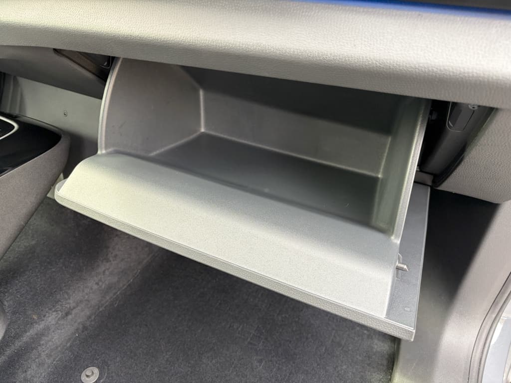 2023 Volkswagen ID.4 view 21