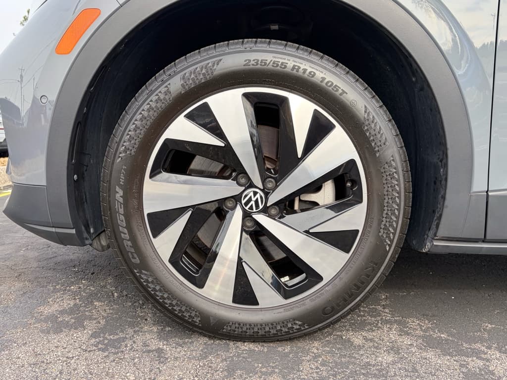 2023 Volkswagen ID.4 view 33