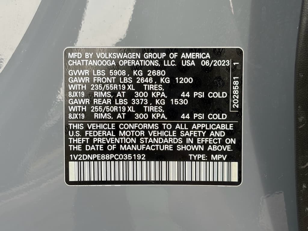 2023 Volkswagen ID.4 view 29