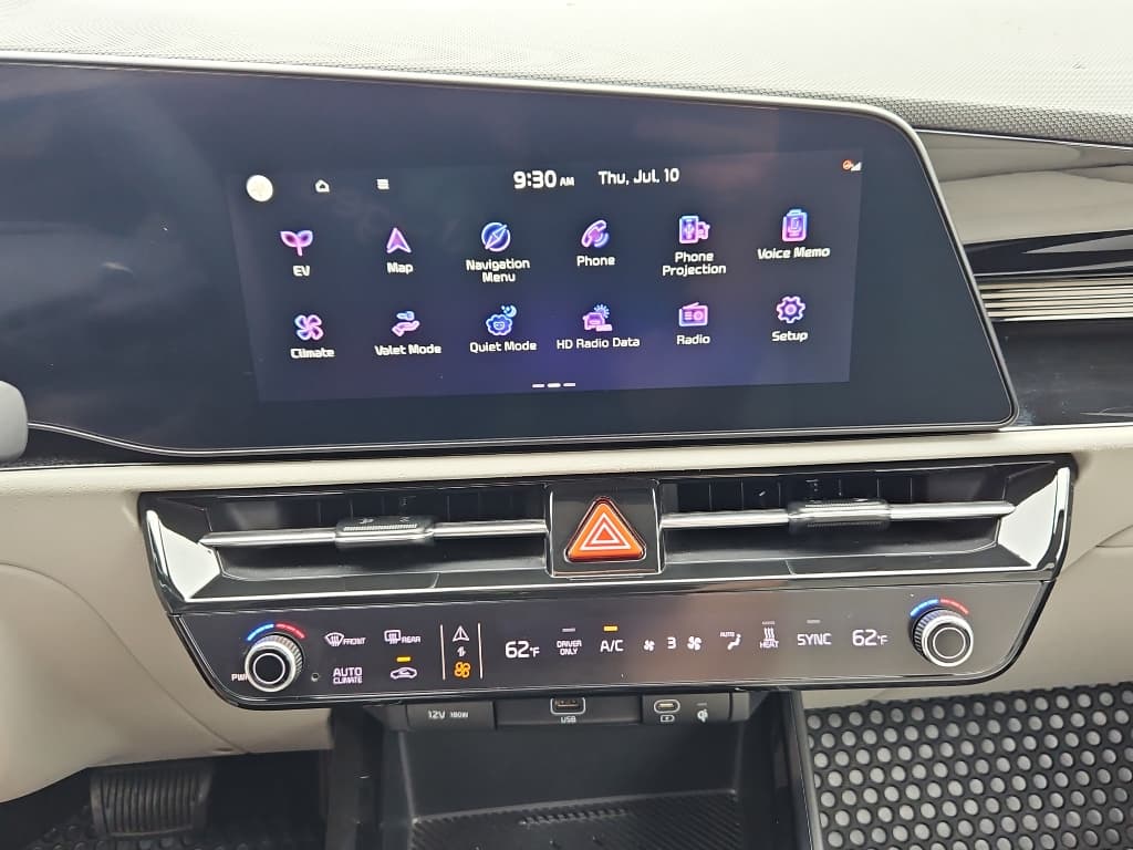 2023 Kia Niro EV view 12