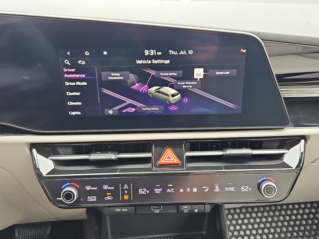 2023 Kia Niro EV view 15