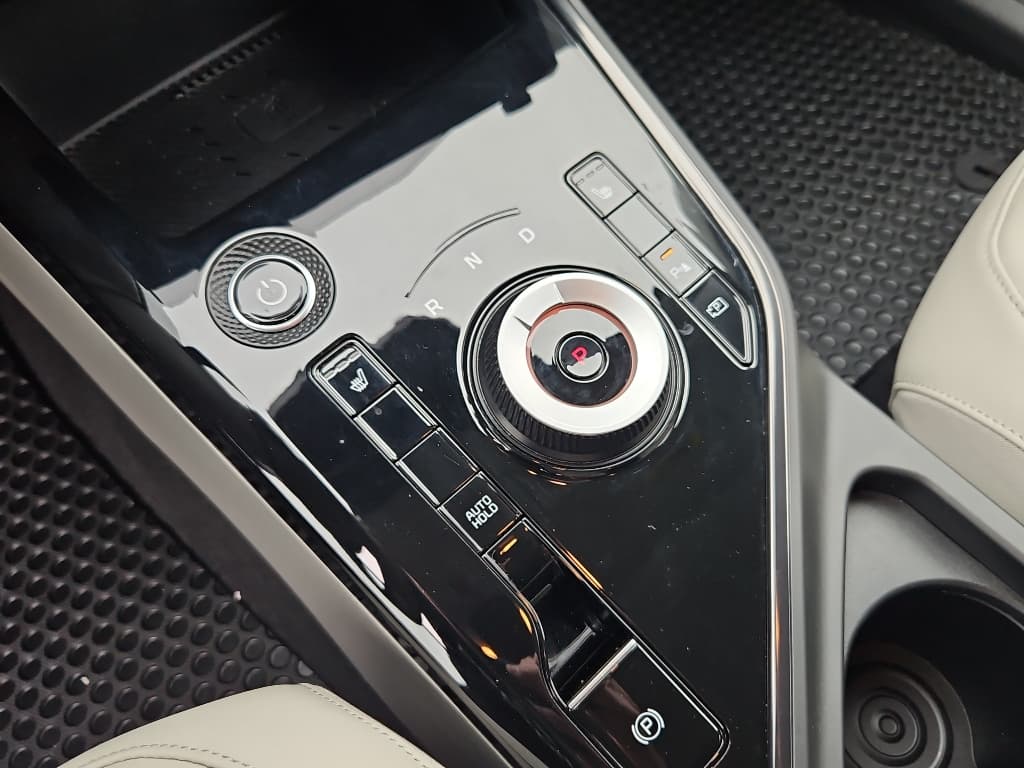 2023 Kia Niro EV view 19