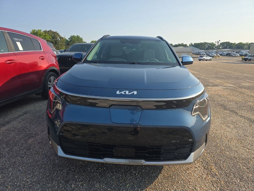 2023 Kia Niro EV view 2