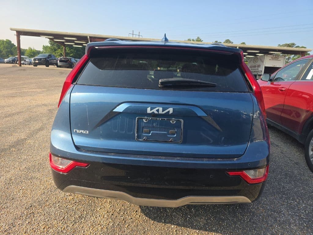 2023 Kia Niro EV view 5