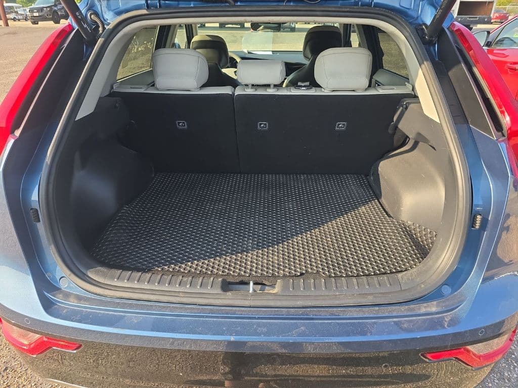 2023 Kia Niro EV view 7
