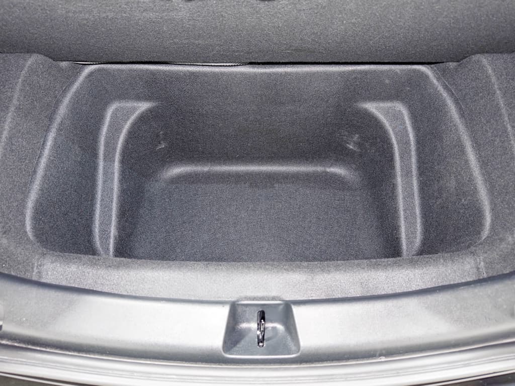 2024 Tesla Model Y view 27