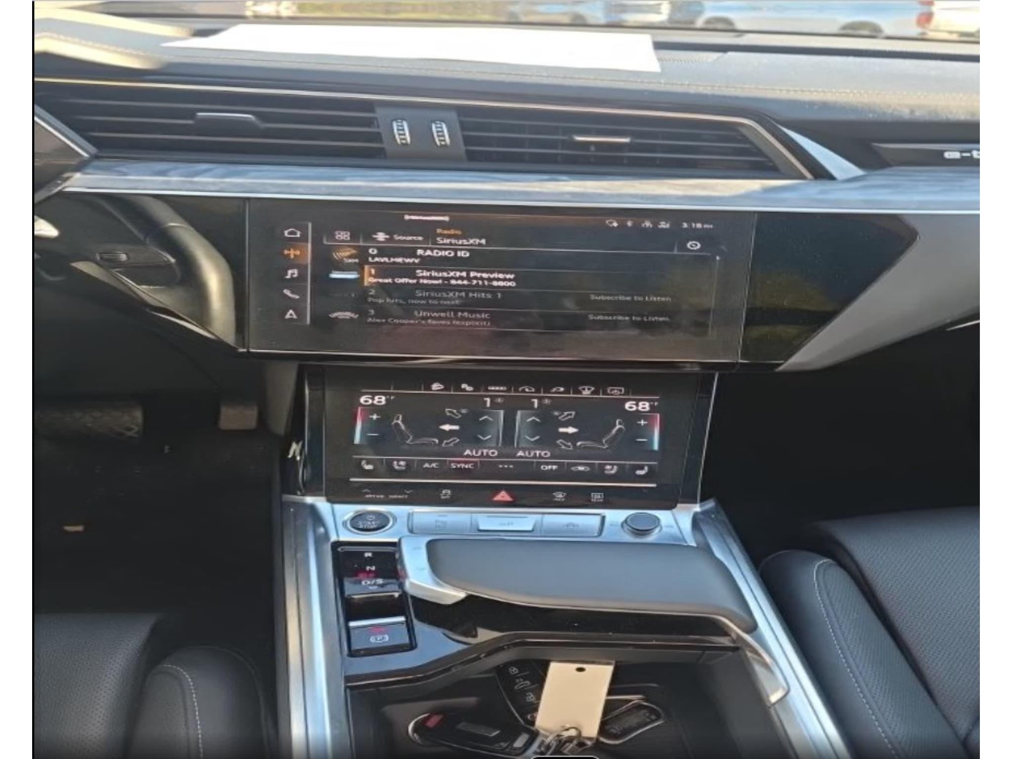 2024 Audi Q8 e-tron view 6
