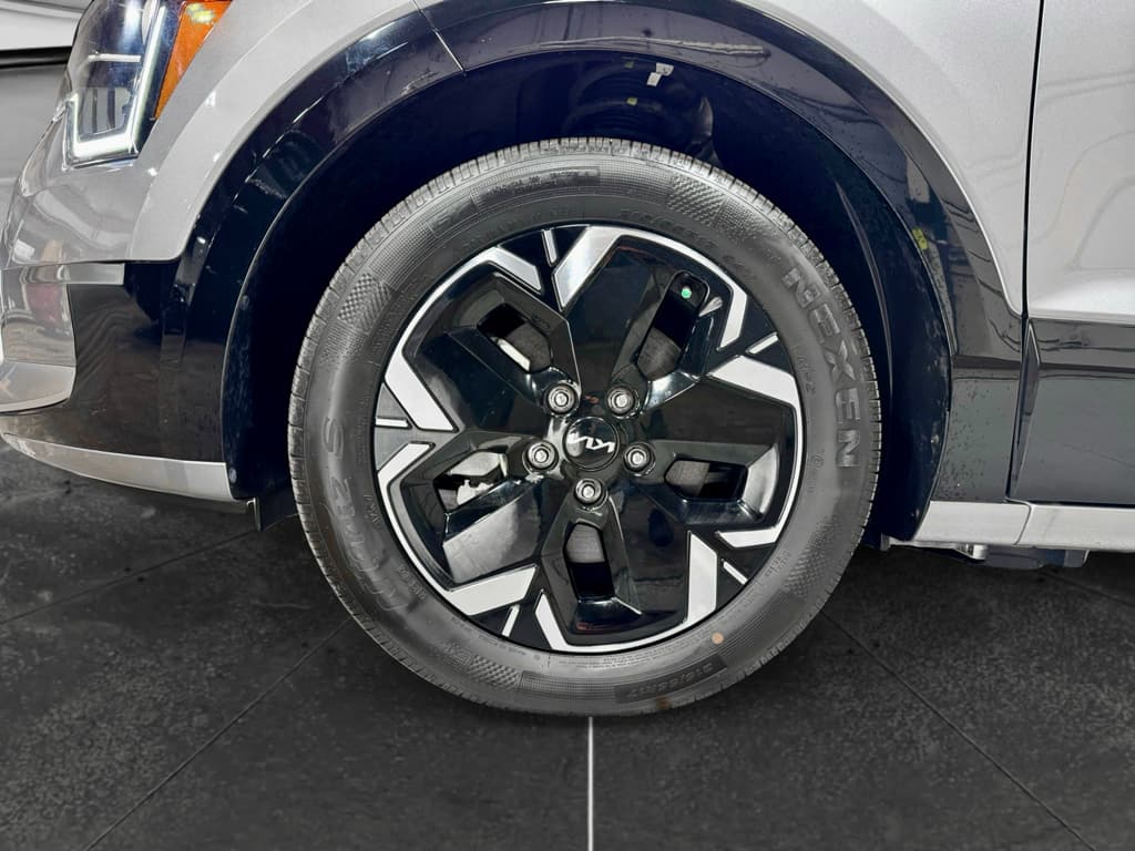2023 Kia Niro EV view 32