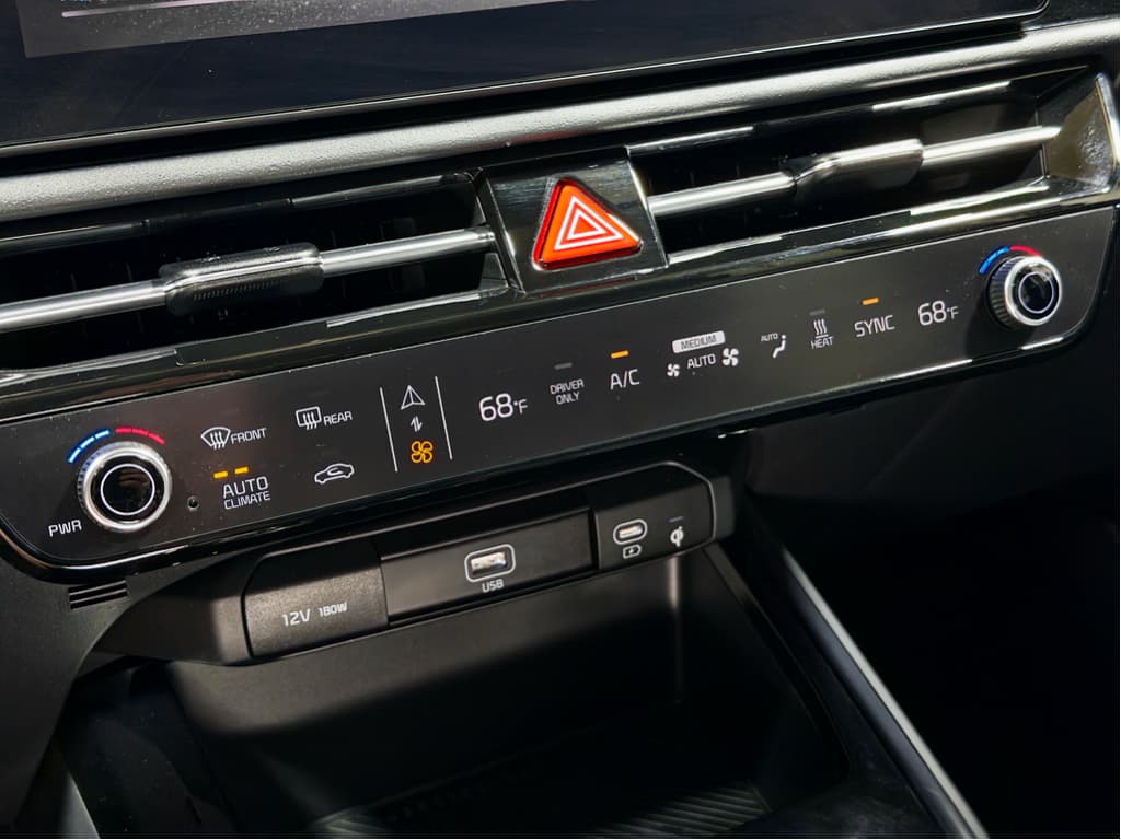 2023 Kia Niro EV view 16