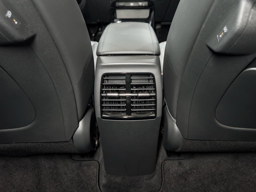 2023 Kia Niro EV view 22