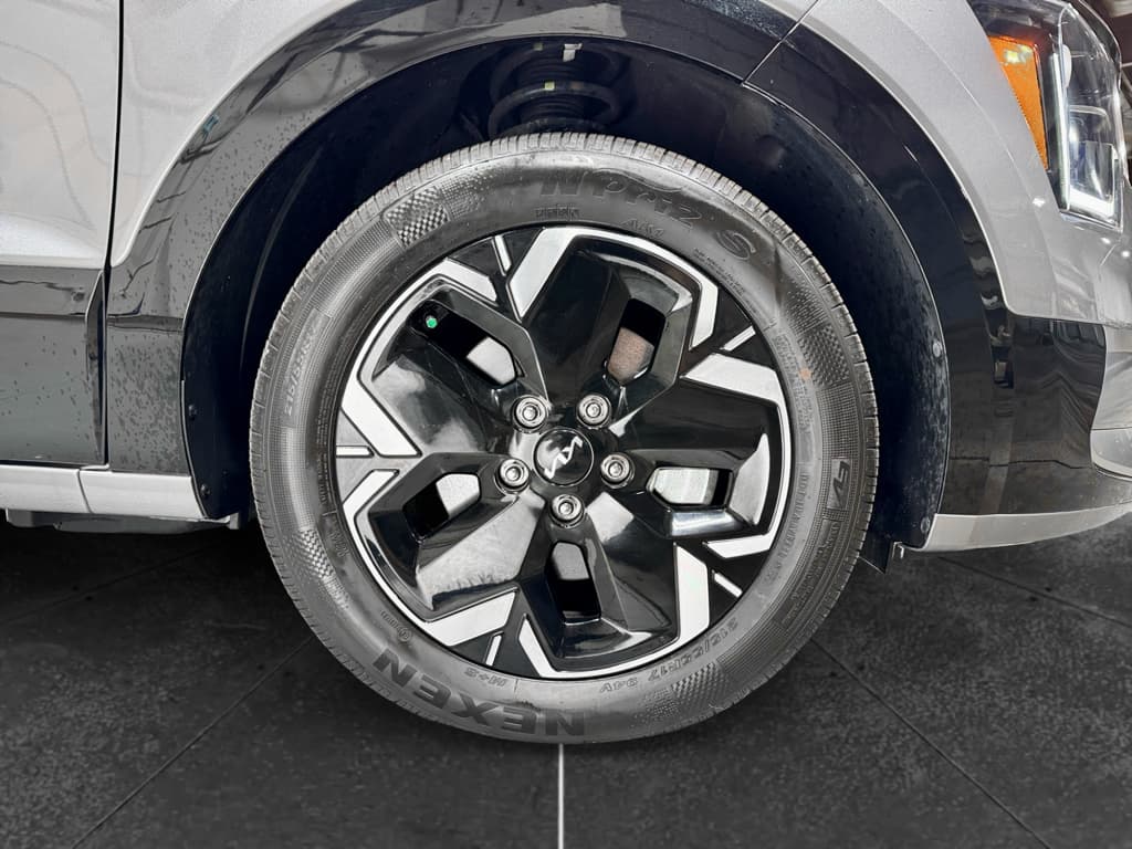 2023 Kia Niro EV view 36