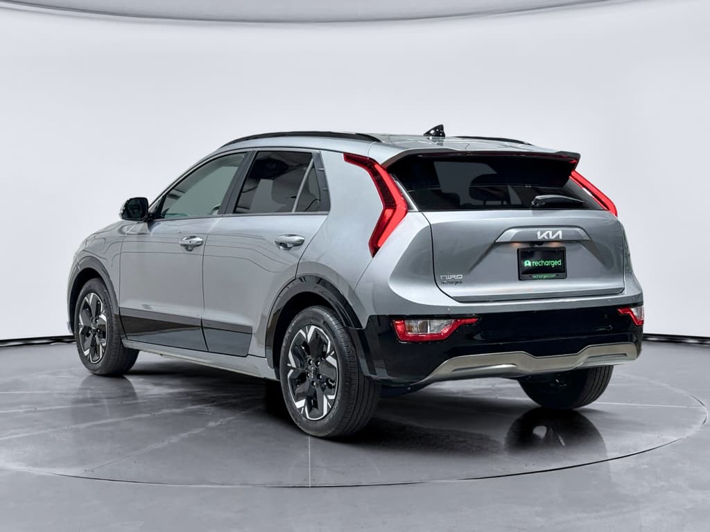 2023 Kia Niro EV view 2