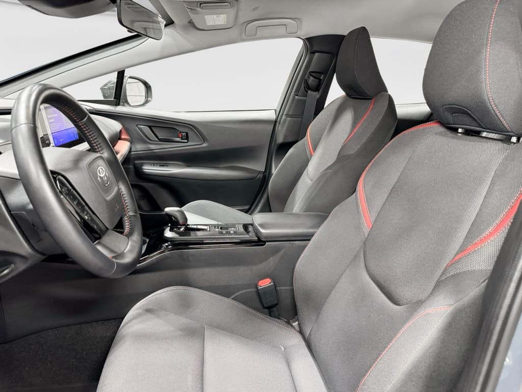 2024 Toyota Prius Prime view 14