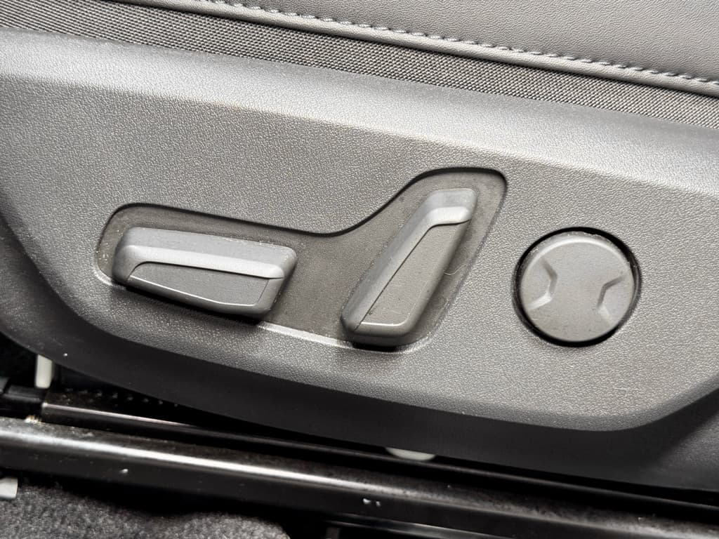 2023 Kia Niro EV view 7
