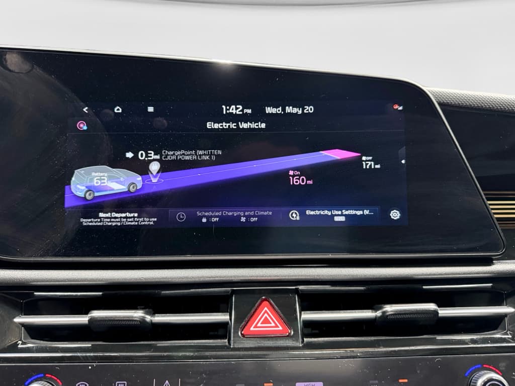 2023 Kia Niro EV view 11
