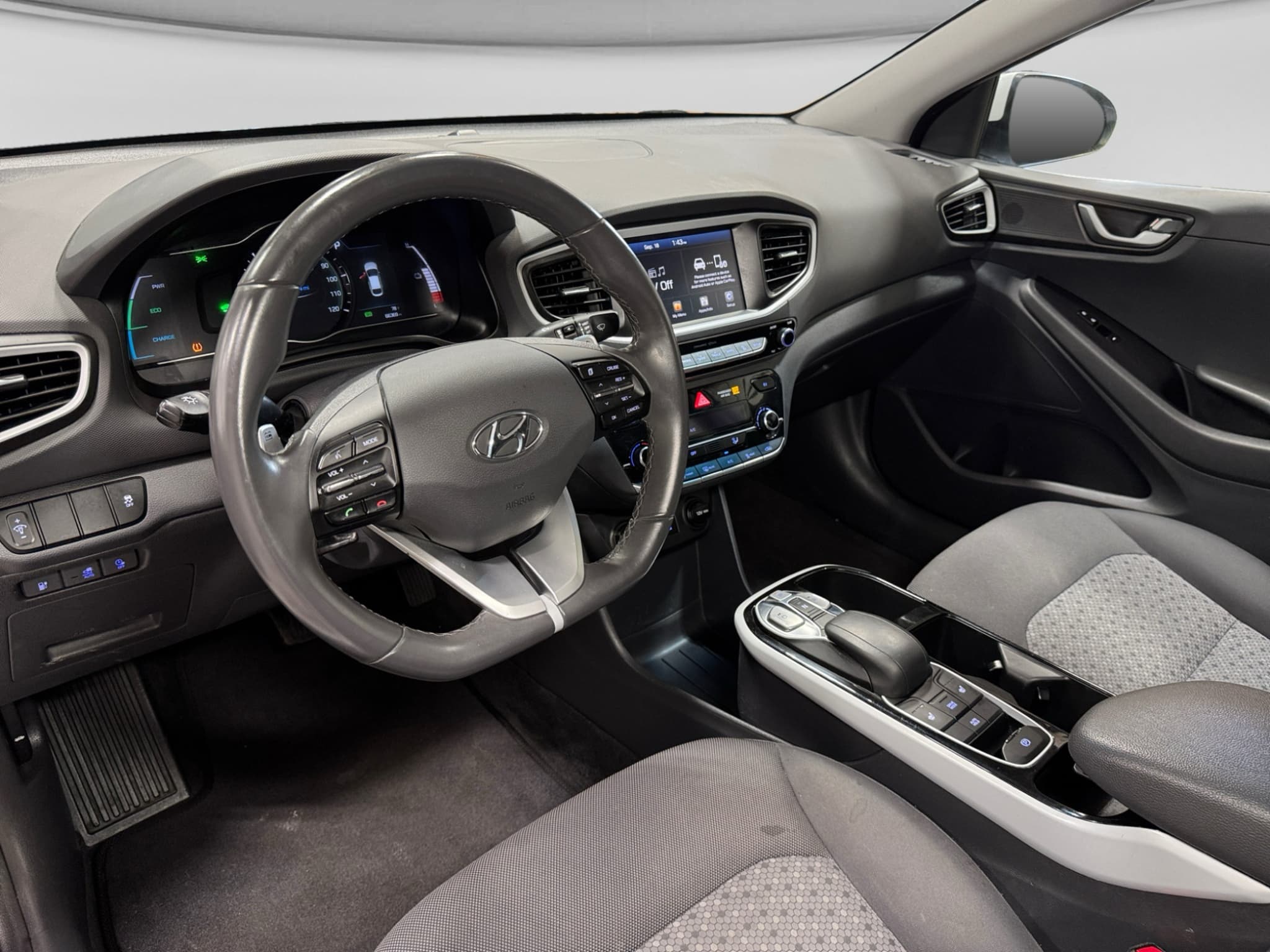 2019 Hyundai IONIQ Electric view 20