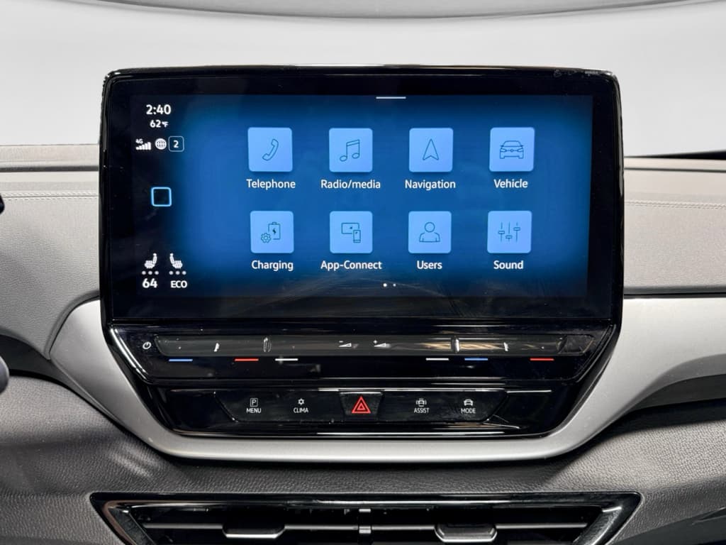 2023 Volkswagen ID.4 view 13