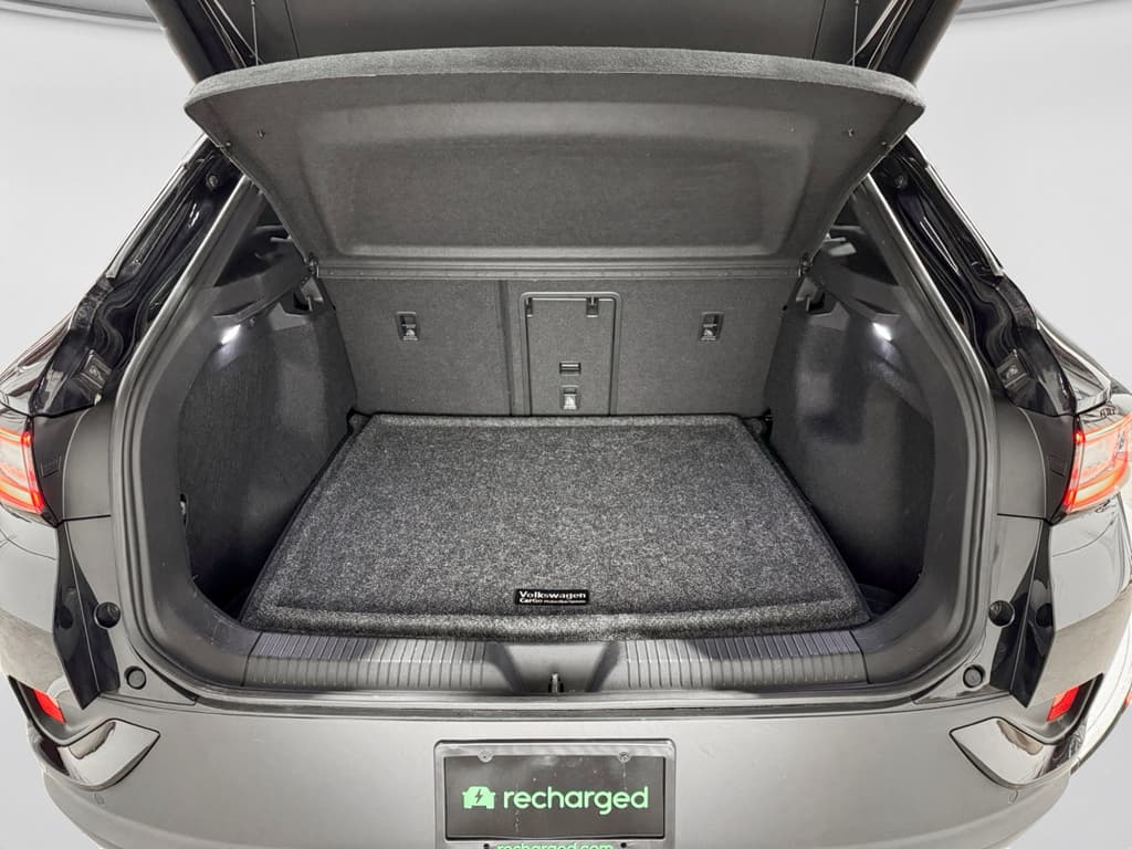 2023 Volkswagen ID.4 view 26