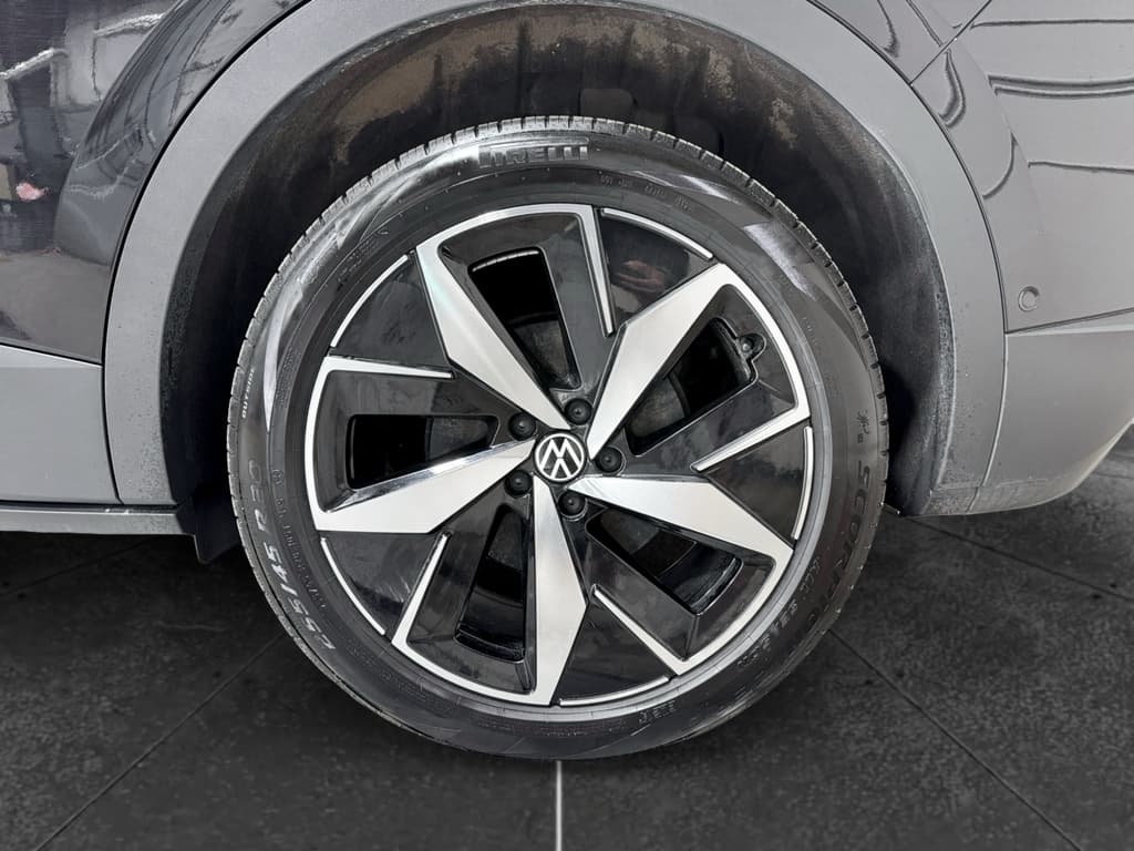 2023 Volkswagen ID.4 view 32