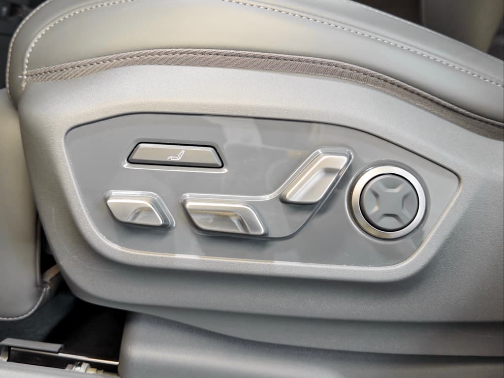 2024 Kia EV9 view 7